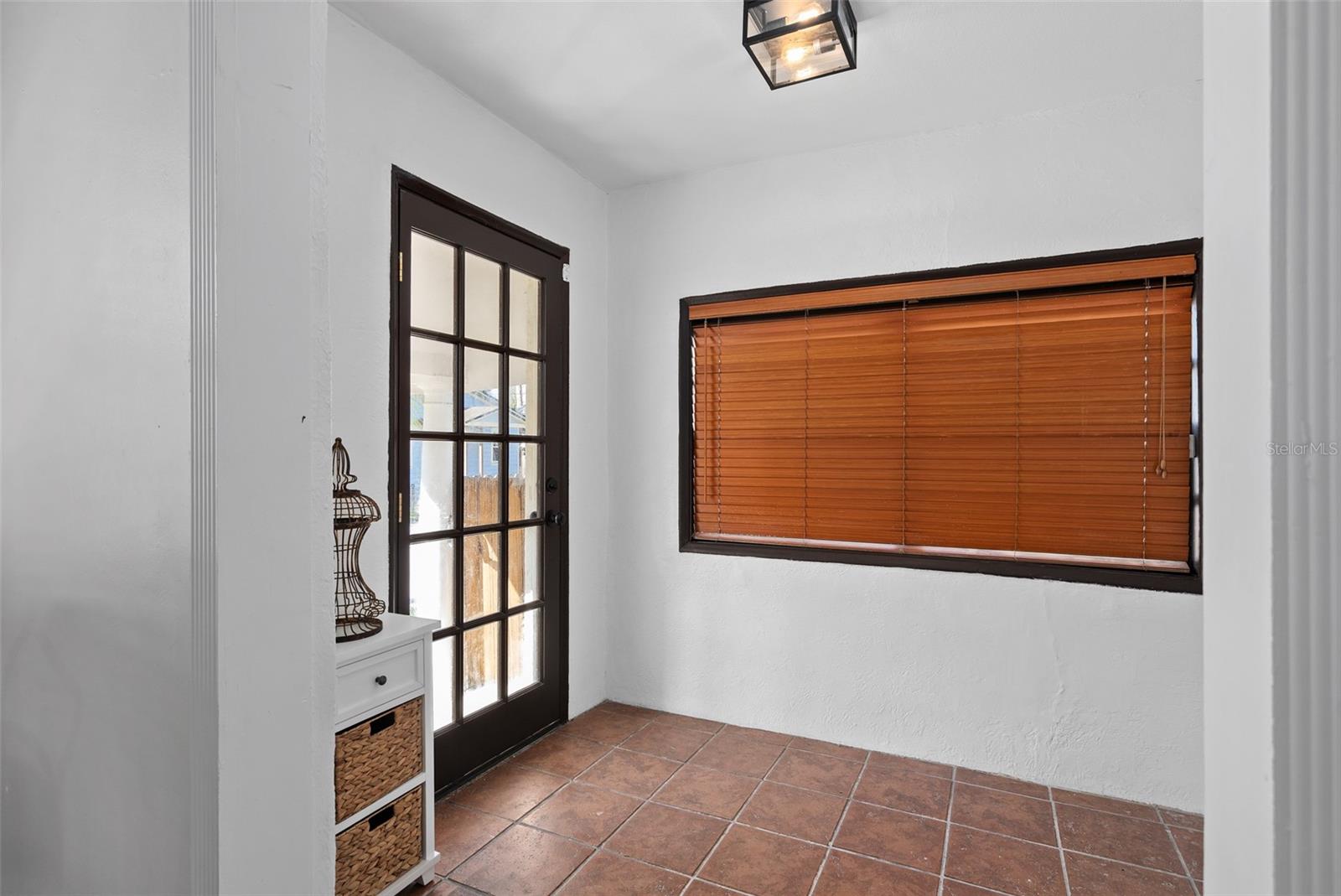 Image 5 of 43 For 225 Hibiscus Court