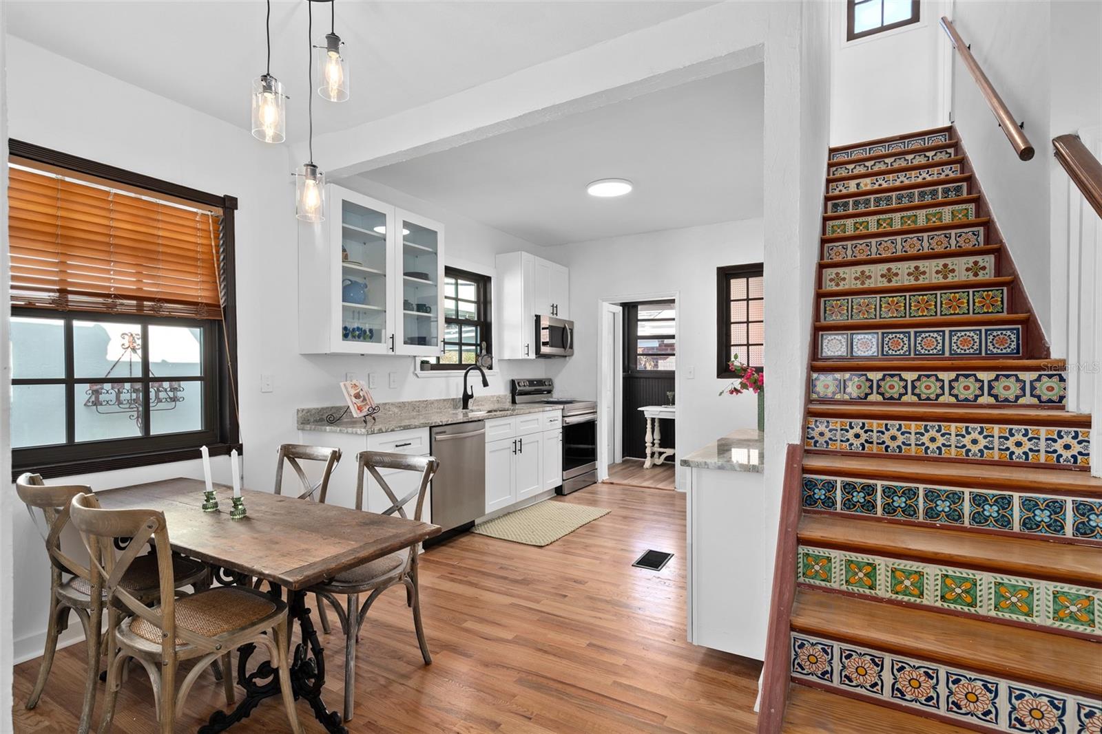 Image 8 of 43 For 225 Hibiscus Court