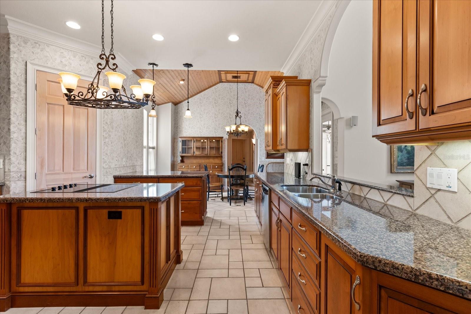 Image 12 of 58 For 27 Stone Gate N