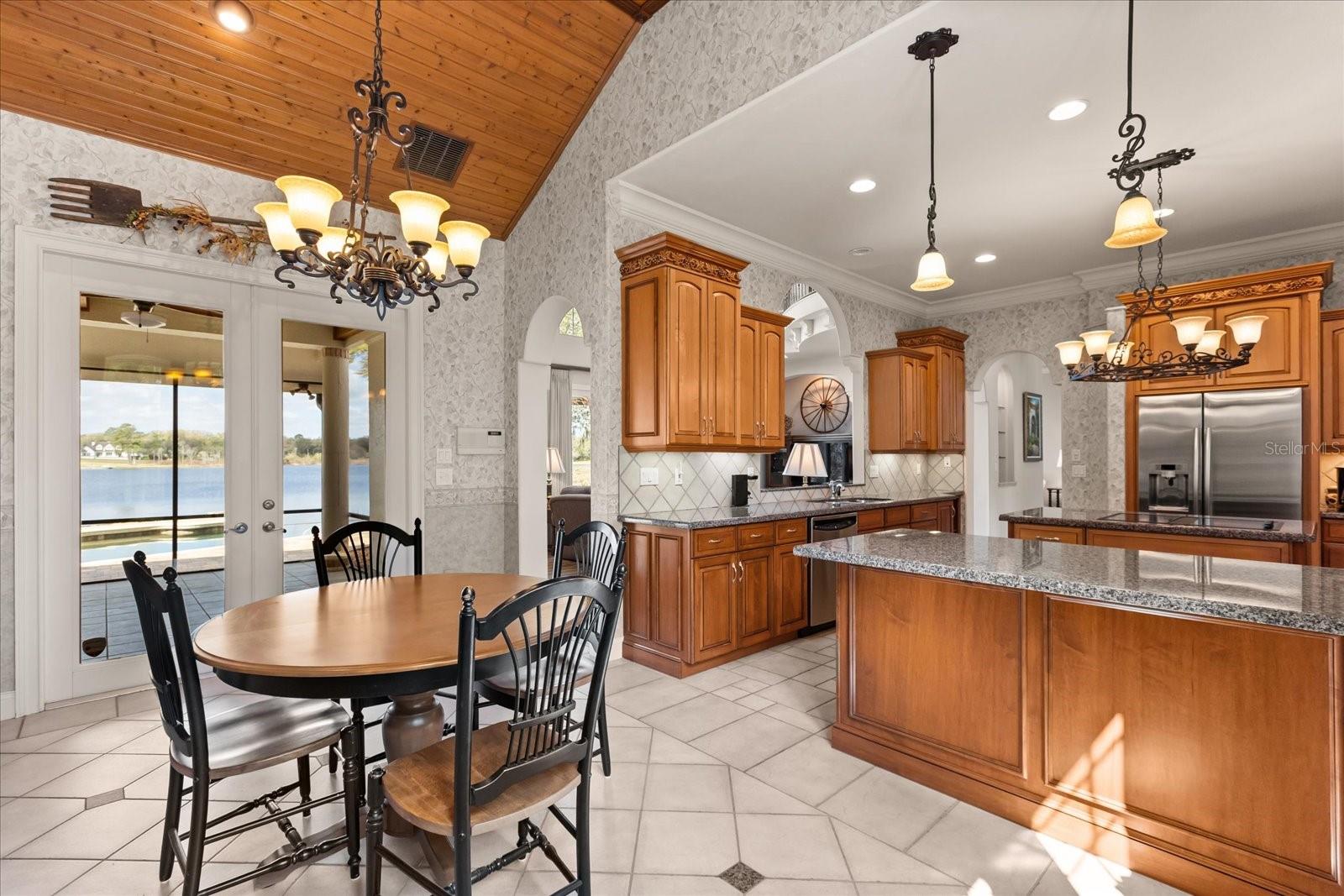 Image 16 of 58 For 27 Stone Gate N