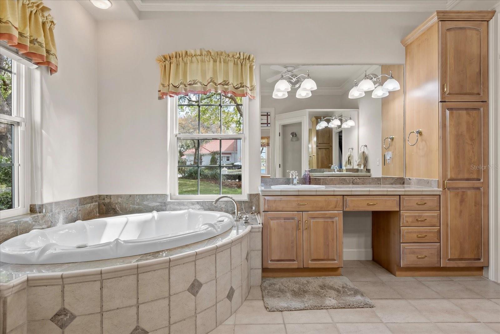 Image 25 of 58 For 27 Stone Gate N