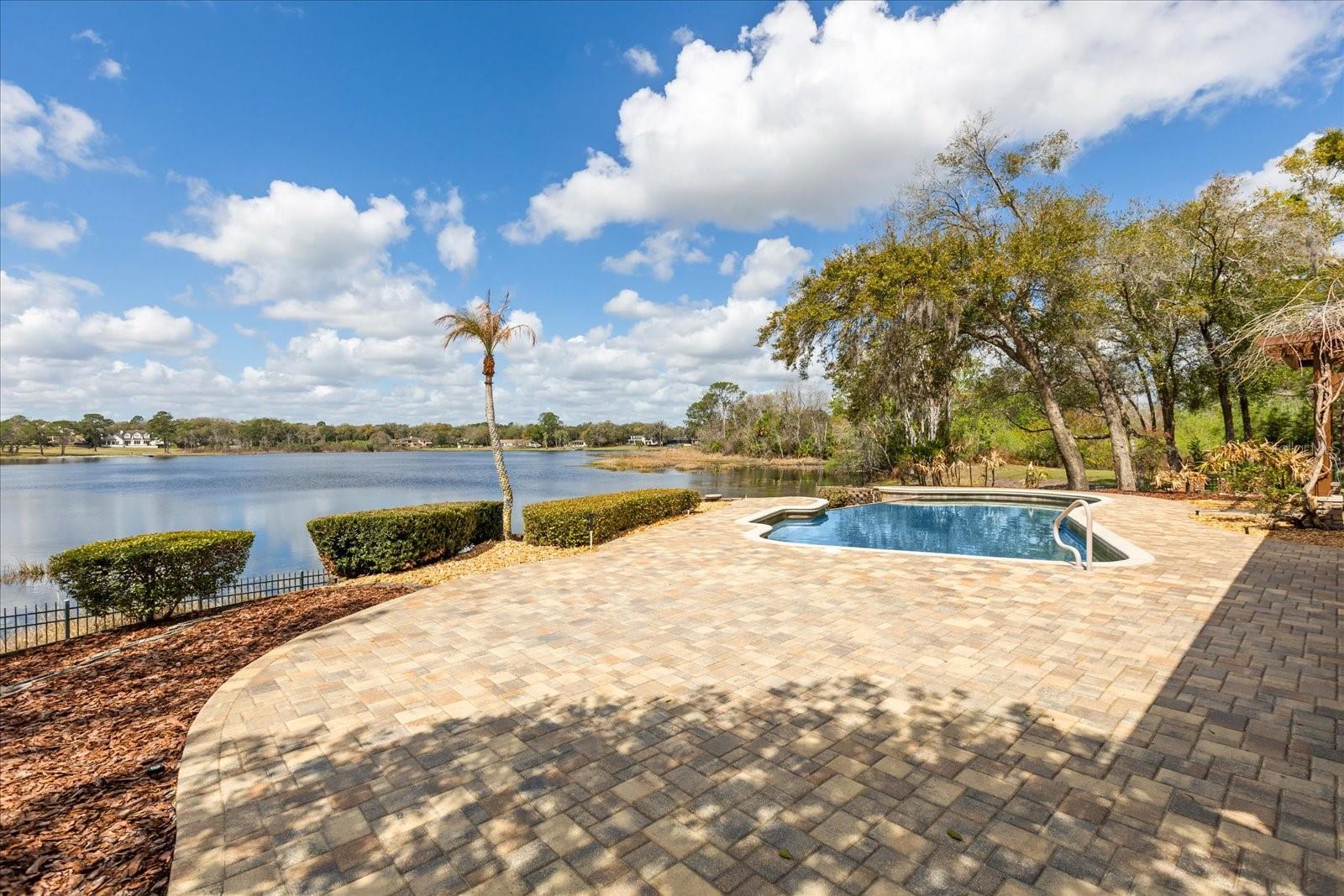 Image 44 of 58 For 27 Stone Gate N