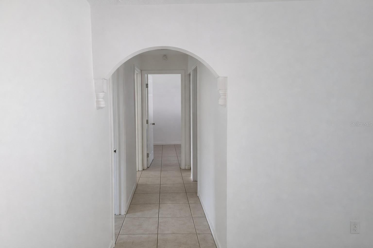 Image 10 of 45 For 1272 Hanover Court