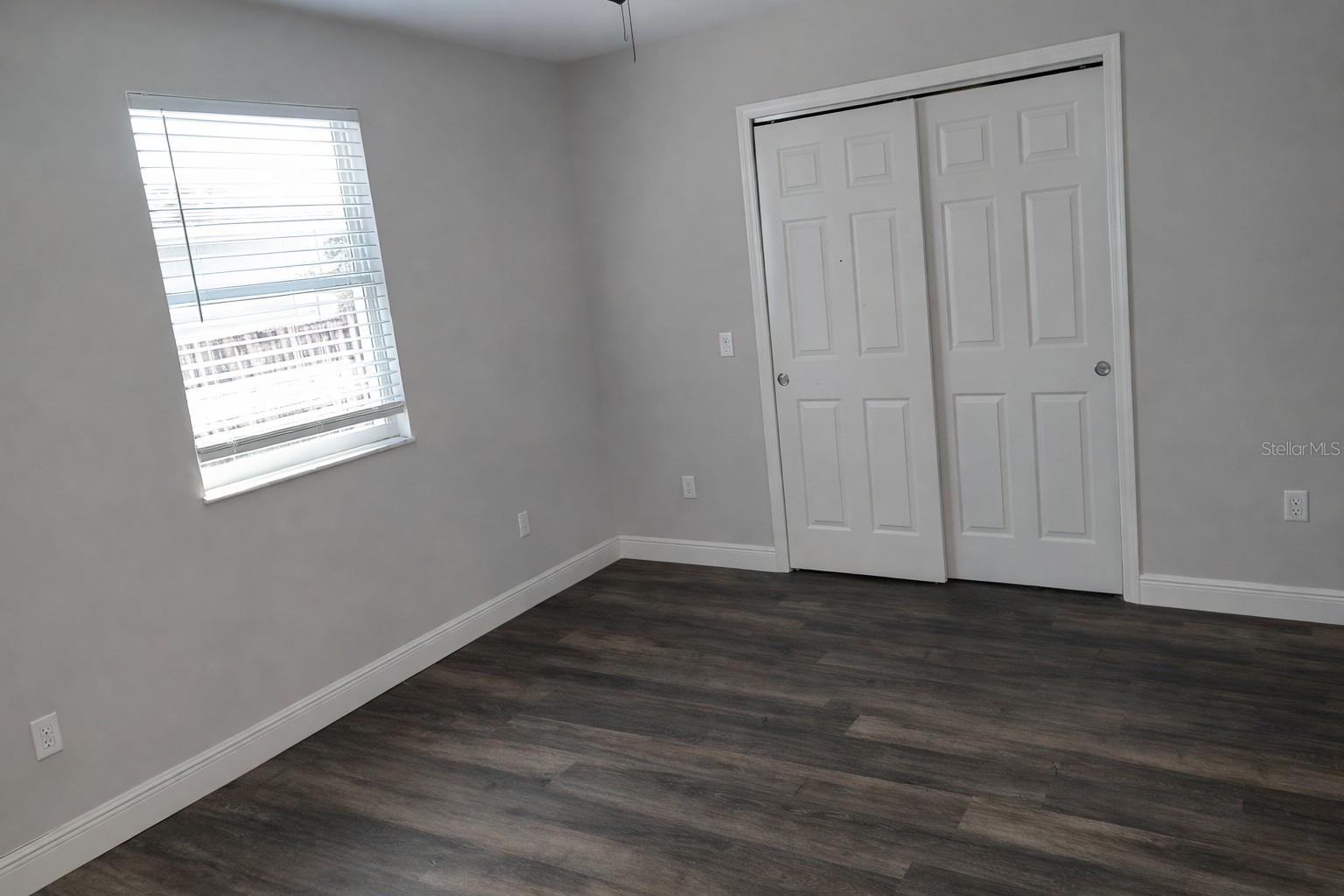 Image 18 of 45 For 1272 Hanover Court