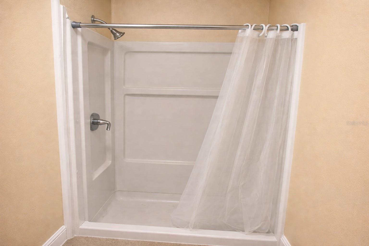 Image 28 of 45 For 1272 Hanover Court