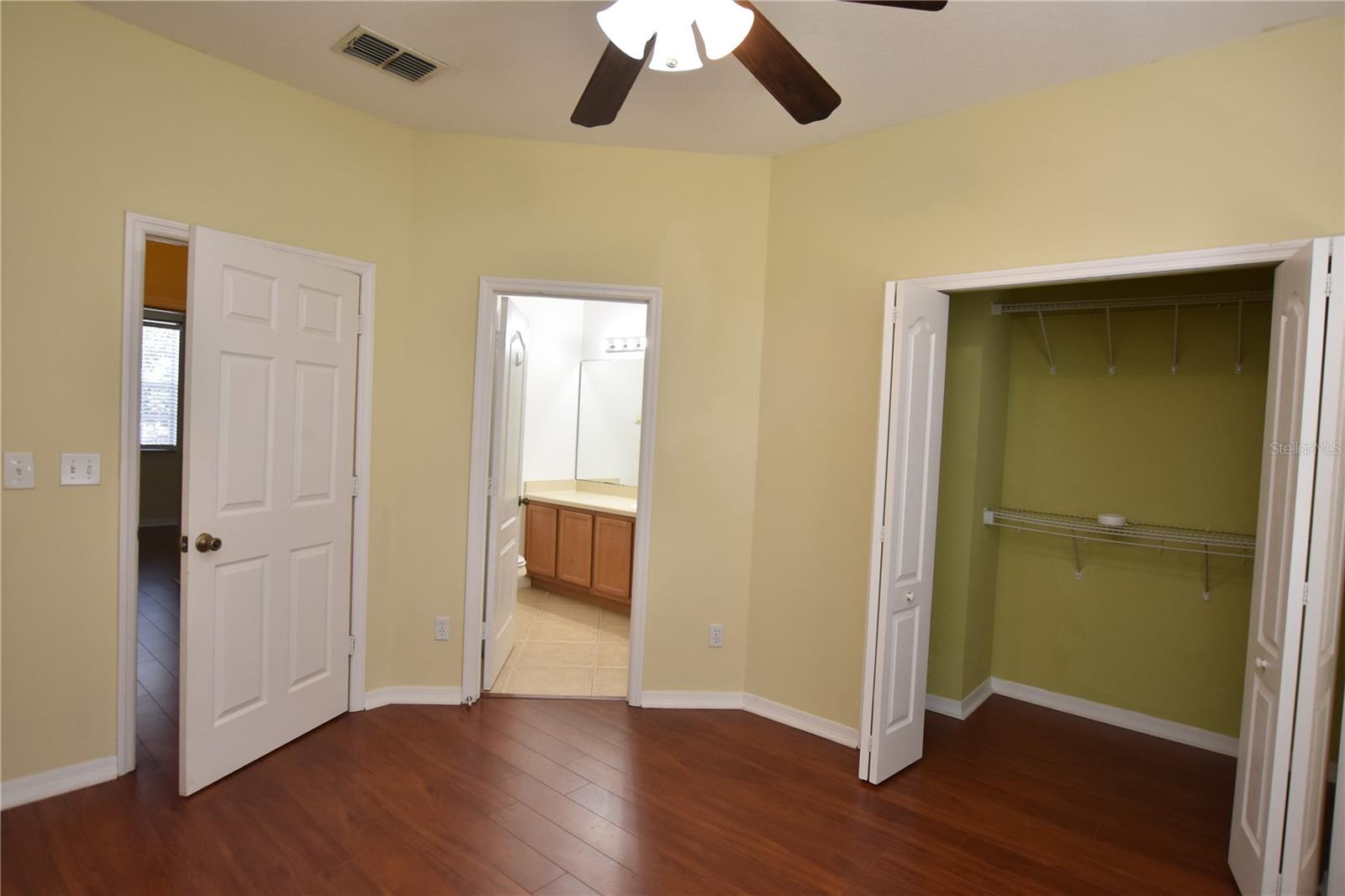 Image 16 of 29 For 10832 Savannah Wood Drive 134