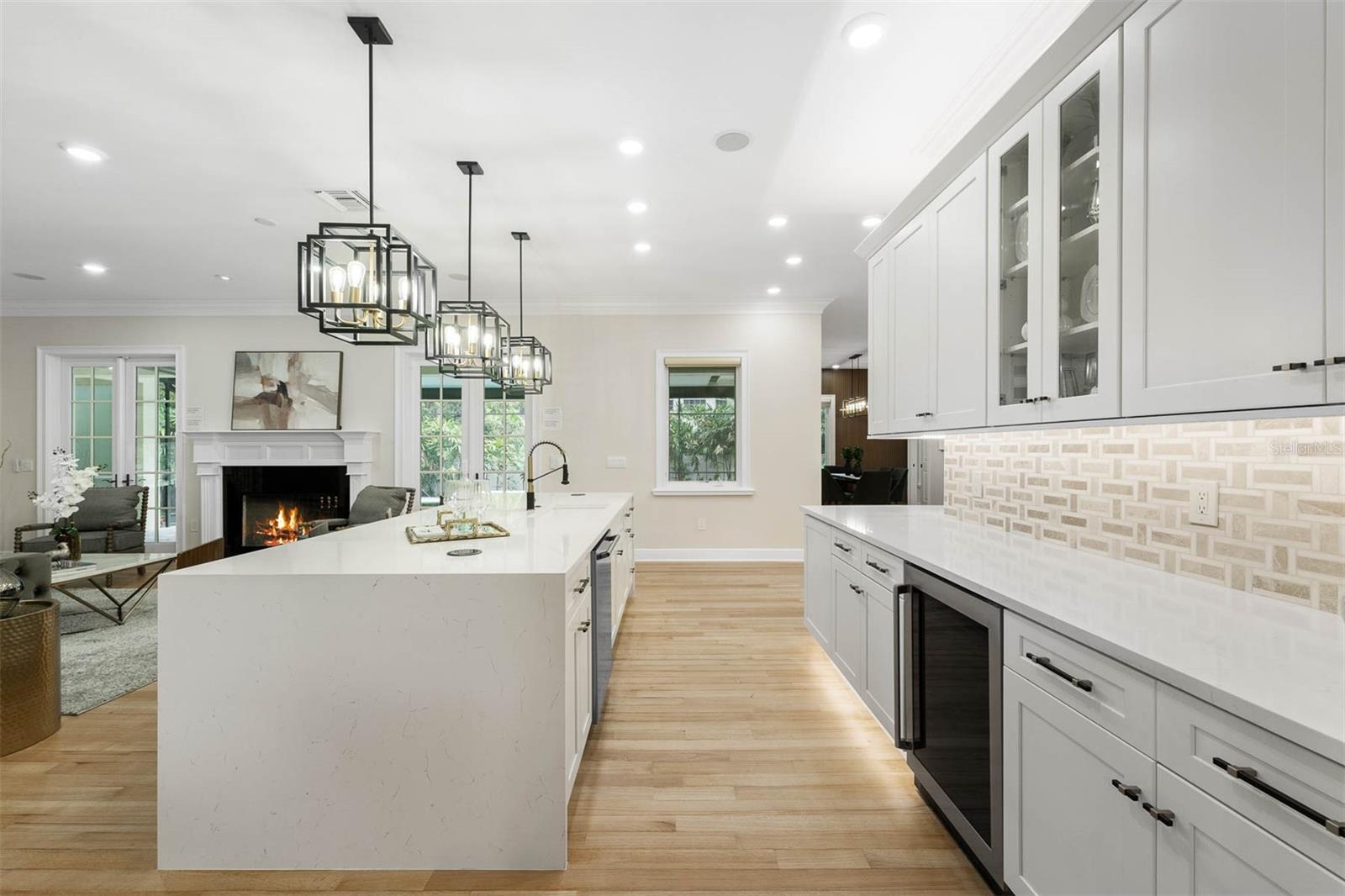 Image 20 of 90 For 1860 Via Contessa