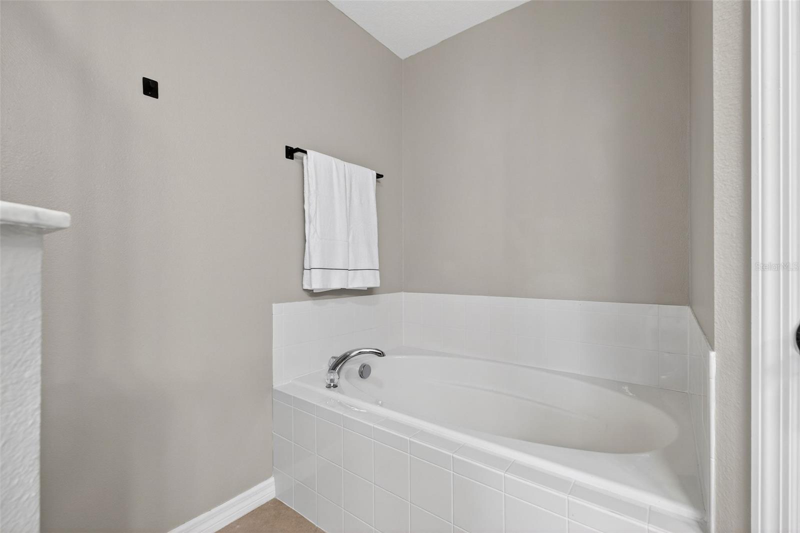 Image 17 of 31 For 2664 Sweet Magnolia Place