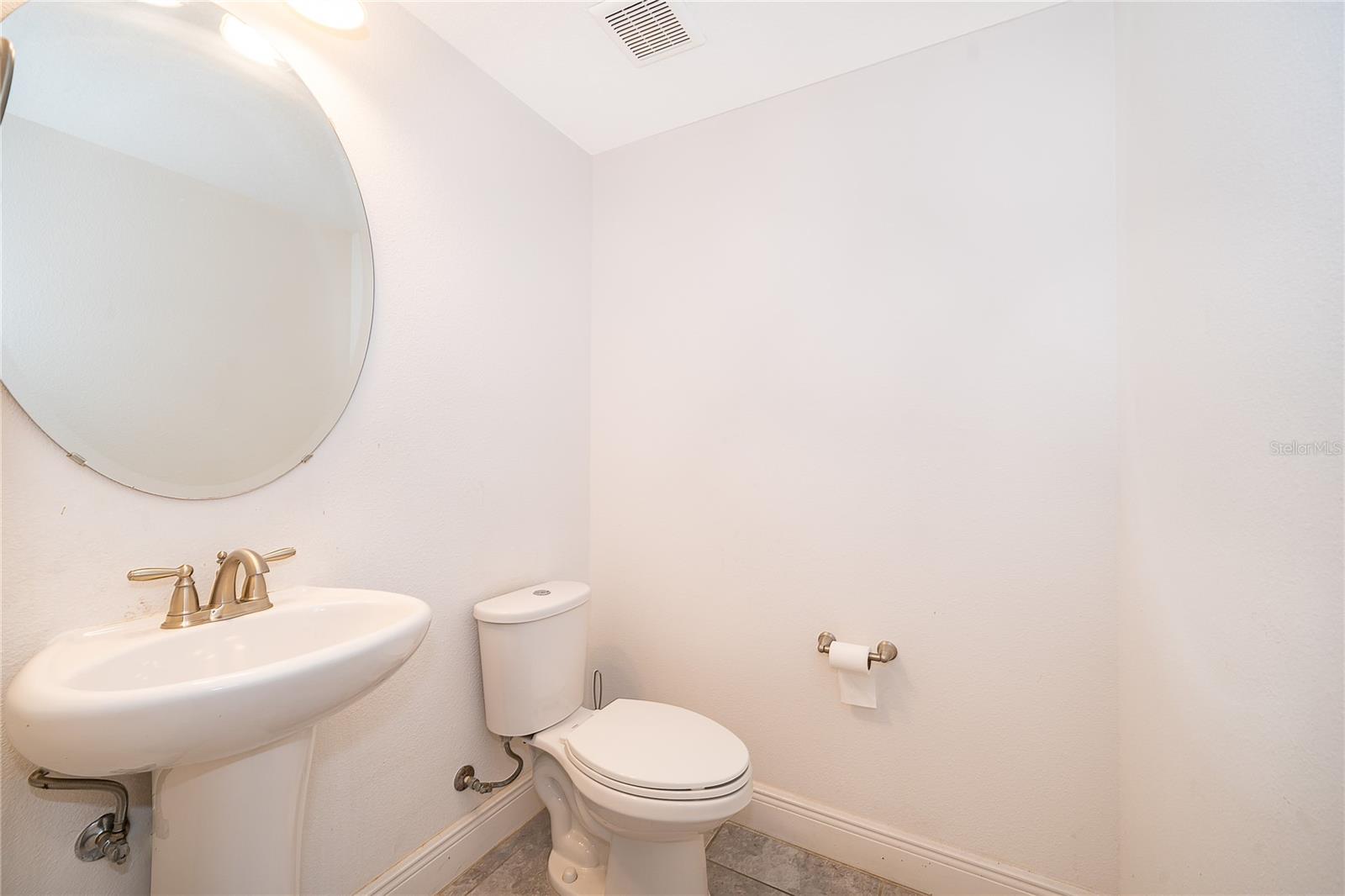 Image 11 of 27 For 14044 Millington Street