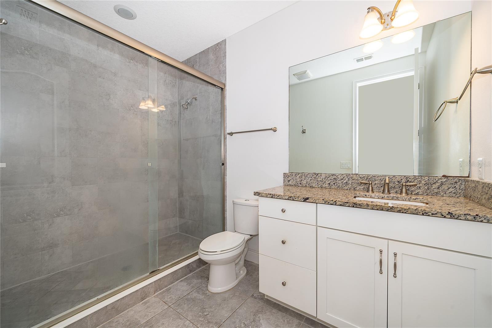 Image 13 of 27 For 14044 Millington Street