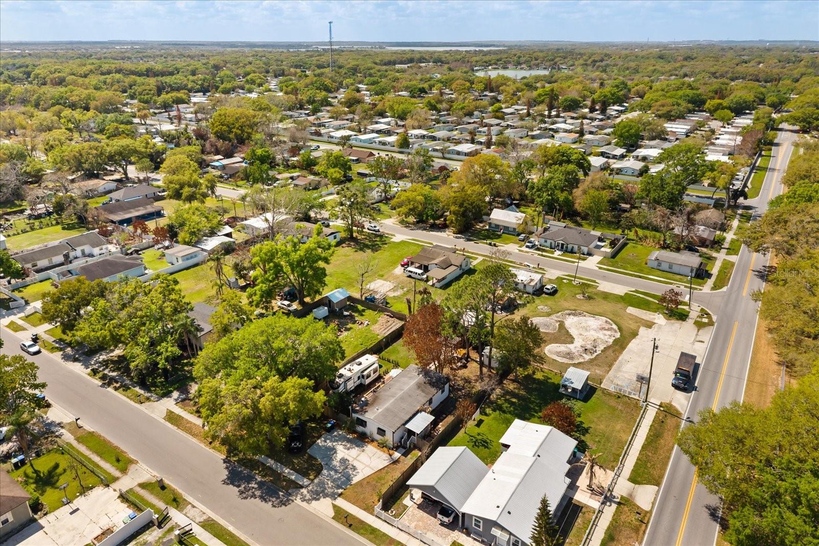 Image 25 of 32 For 604 Foster Avenue