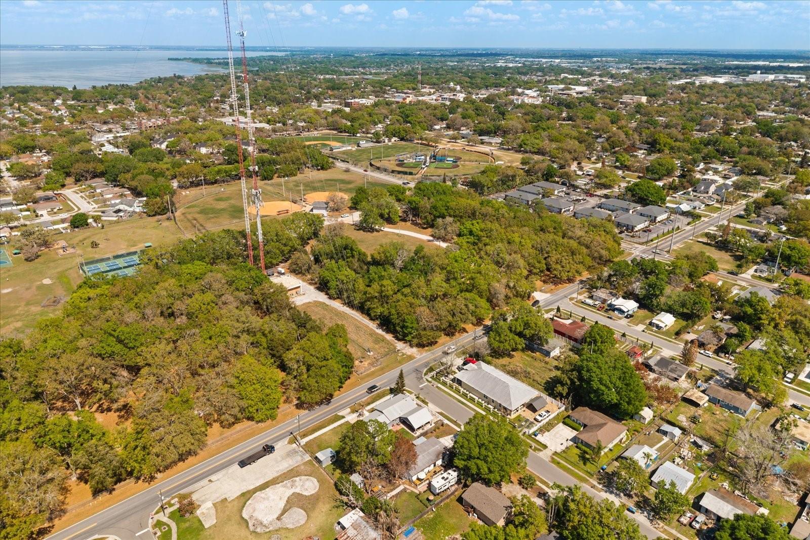 Image 28 of 32 For 604 Foster Avenue