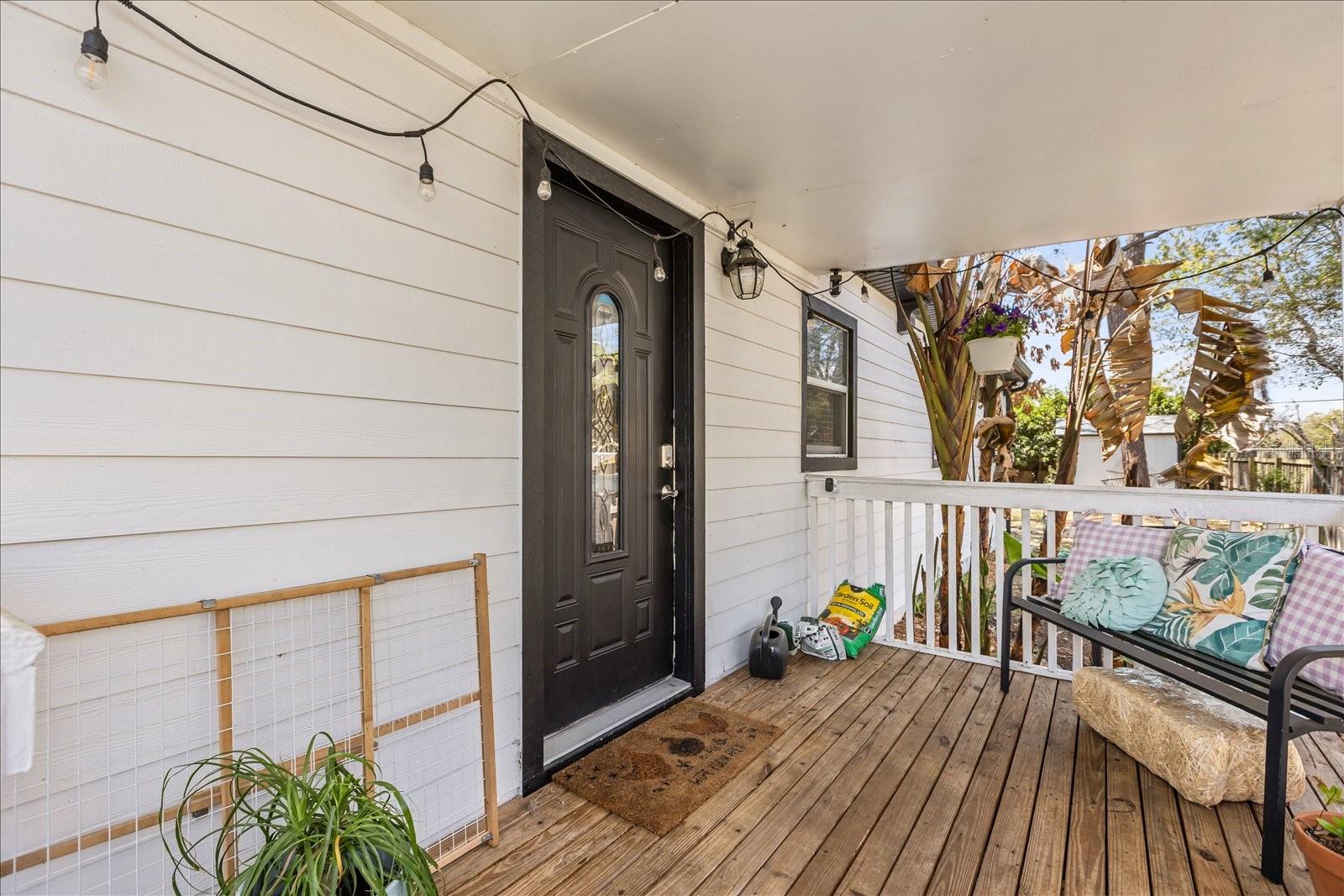 Image 3 of 32 For 604 Foster Avenue