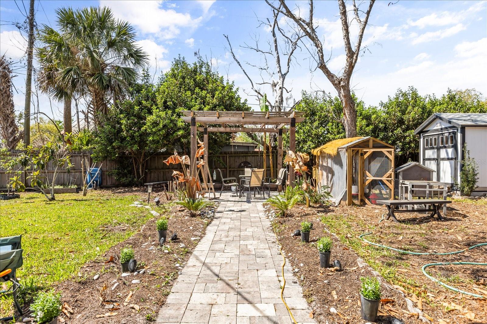 Image 30 of 32 For 604 Foster Avenue