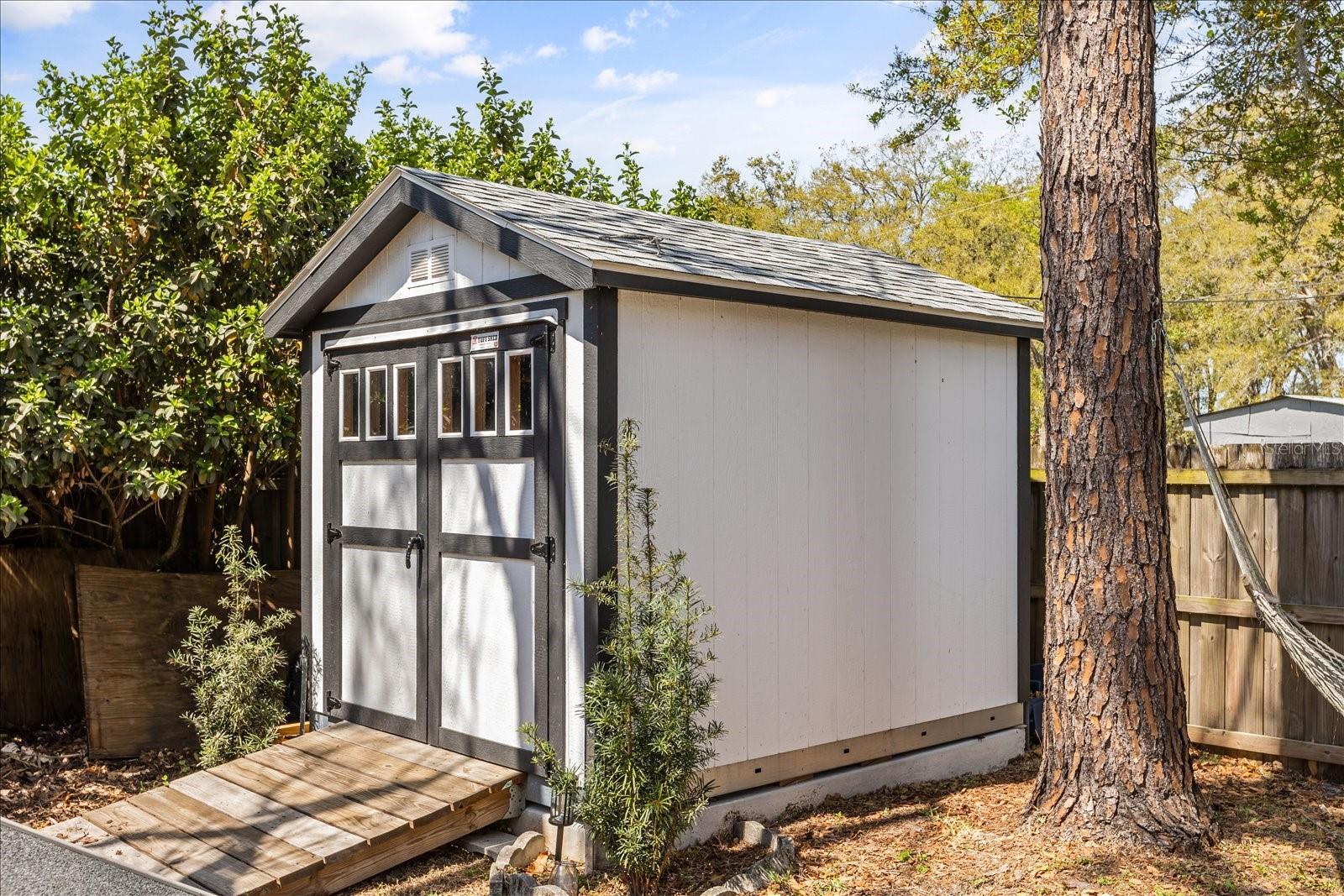 Image 31 of 32 For 604 Foster Avenue