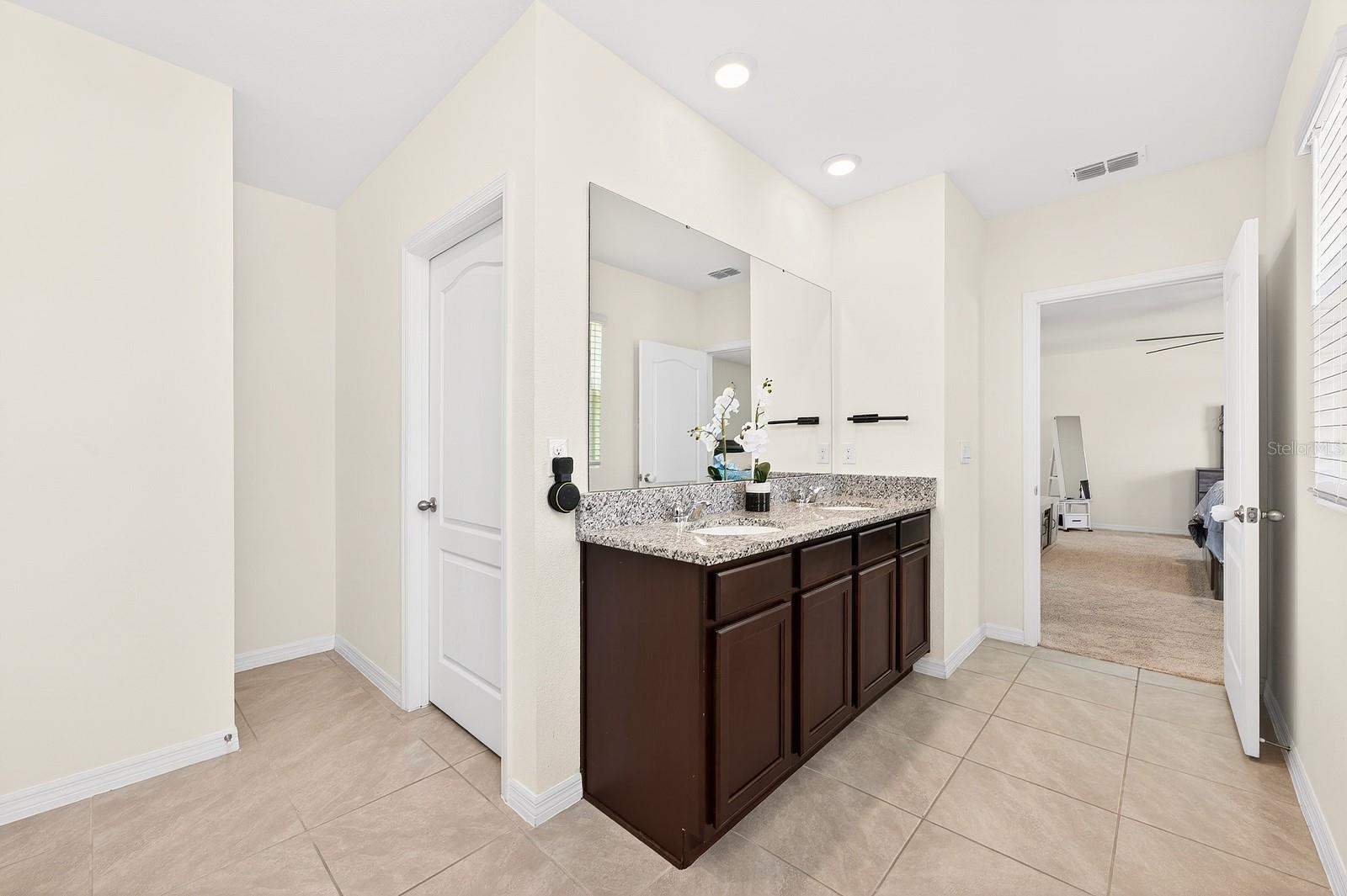 Image 13 of 30 For 3353 Eastgrove Terrace