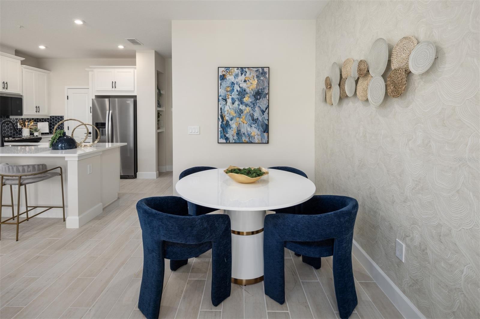 Image 5 of 23 For 2927 Camellia Flower Street