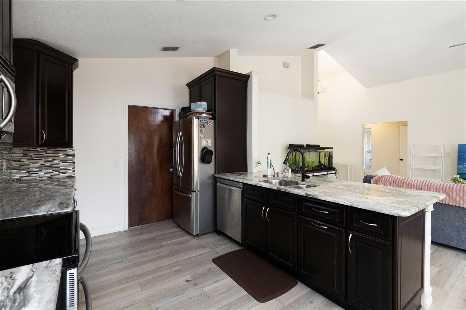 Image 11 of 28 For 1647 Riveredge Road