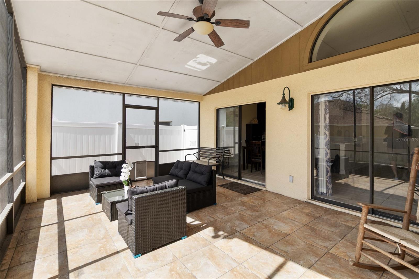 Image 19 of 28 For 1647 Riveredge Road