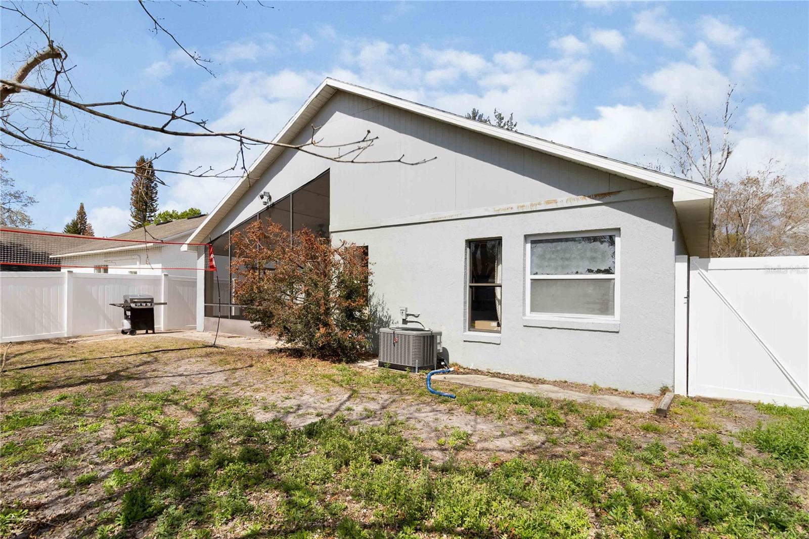 Image 21 of 28 For 1647 Riveredge Road