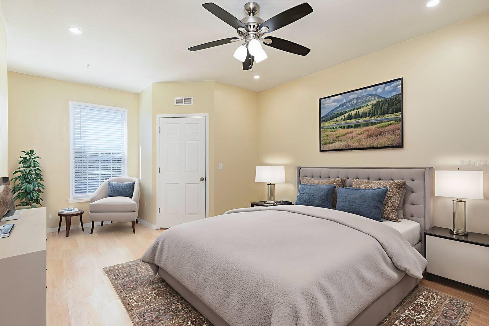 Image 16 of 29 For 2015 Reston Road 2208