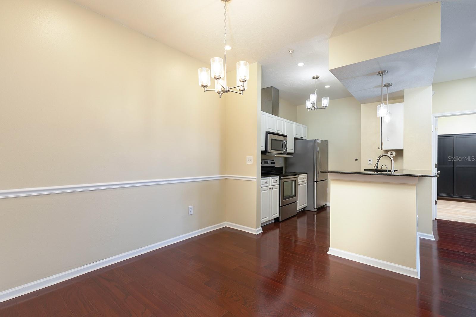 Image 4 of 29 For 2015 Reston Road 2208