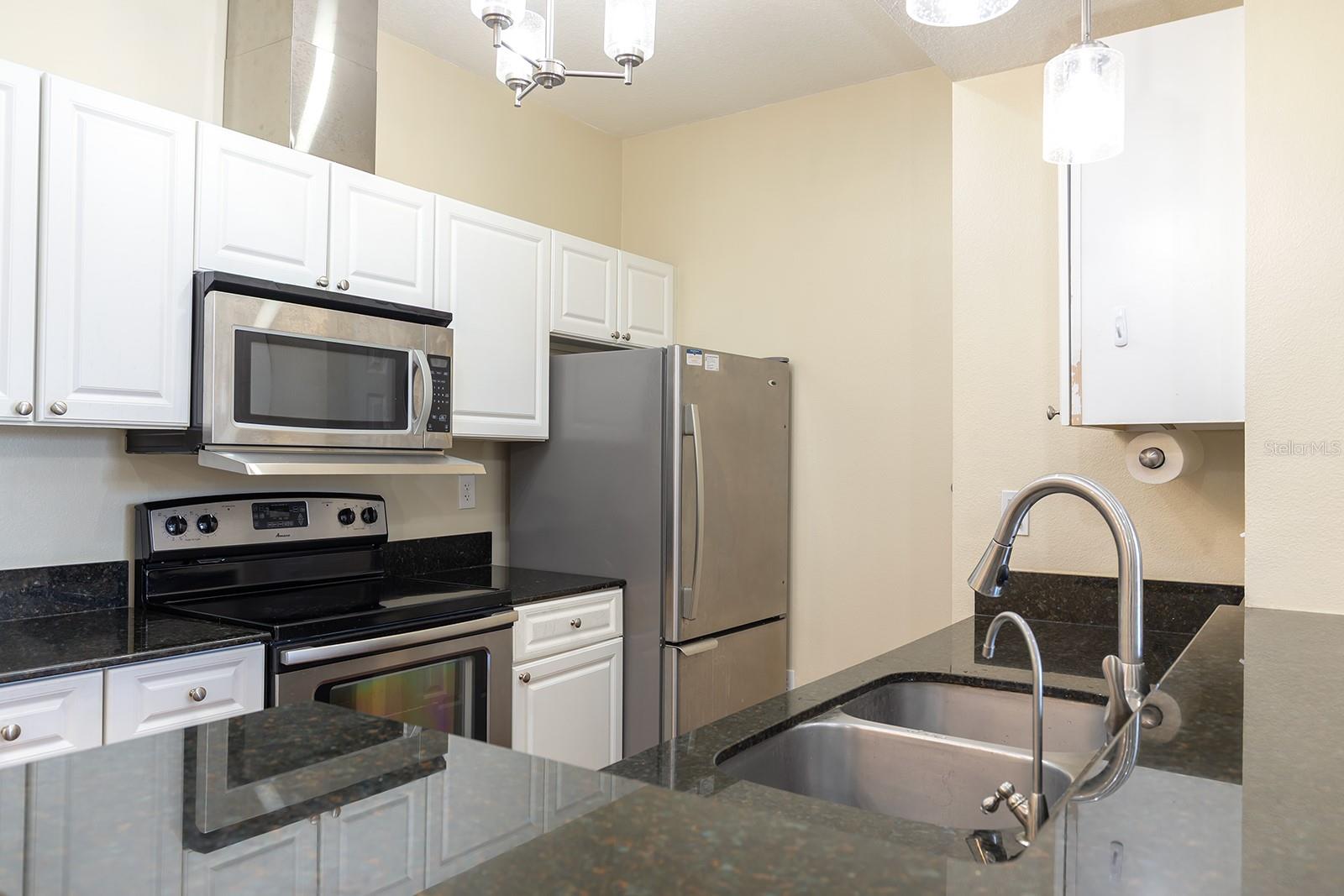 Image 5 of 29 For 2015 Reston Road 2208