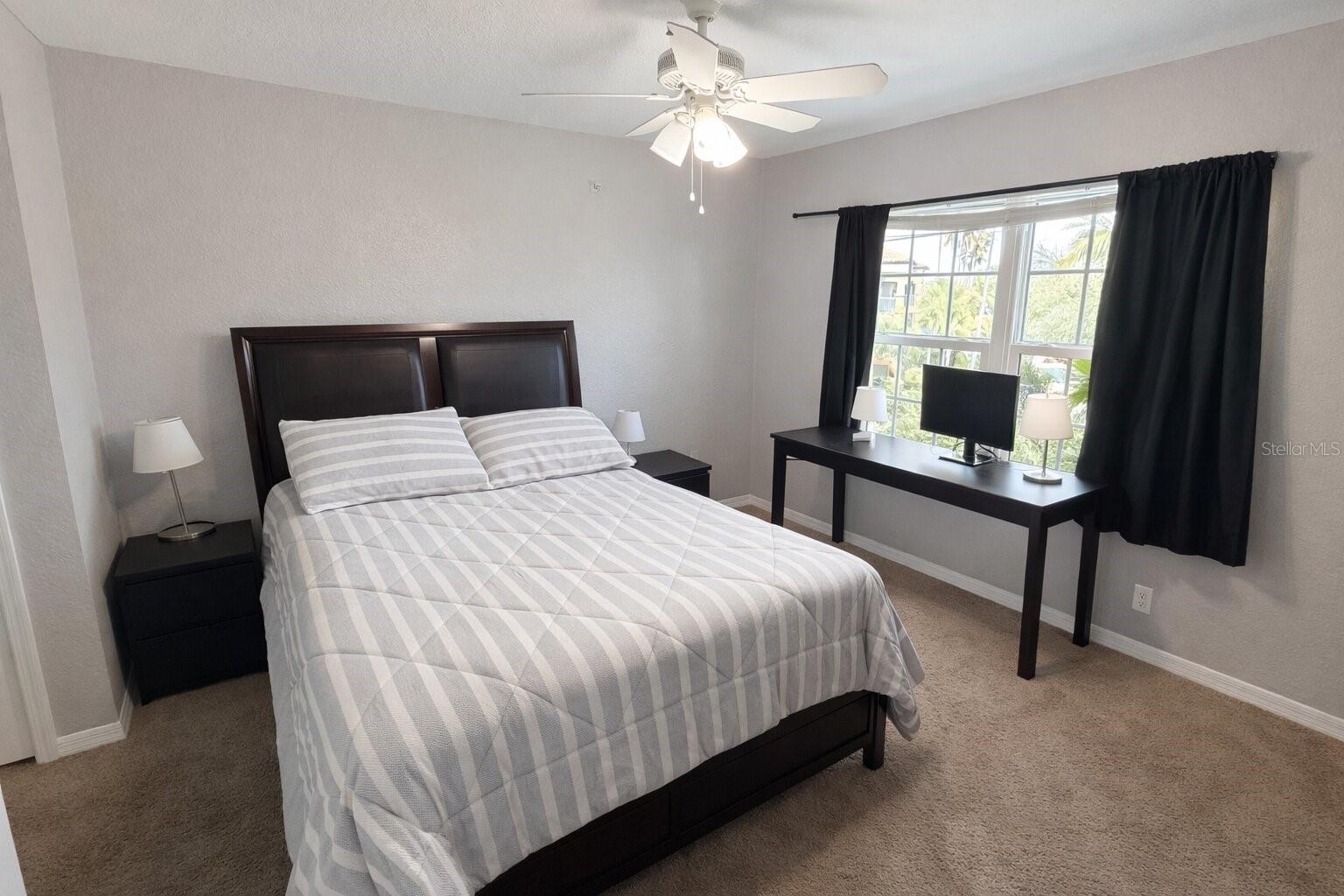 Image 9 of 13 For 5483 Vineland Road 10301