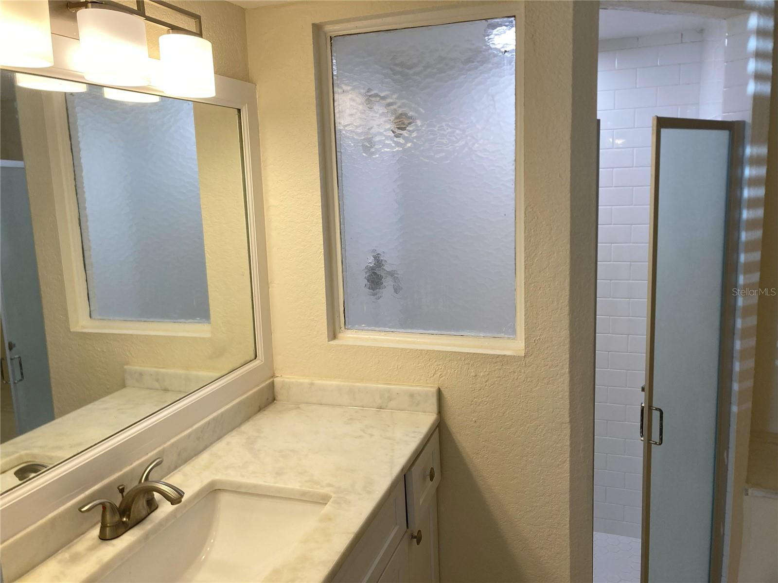 Image 11 of 21 For 2918 Antique Oaks Circle 25