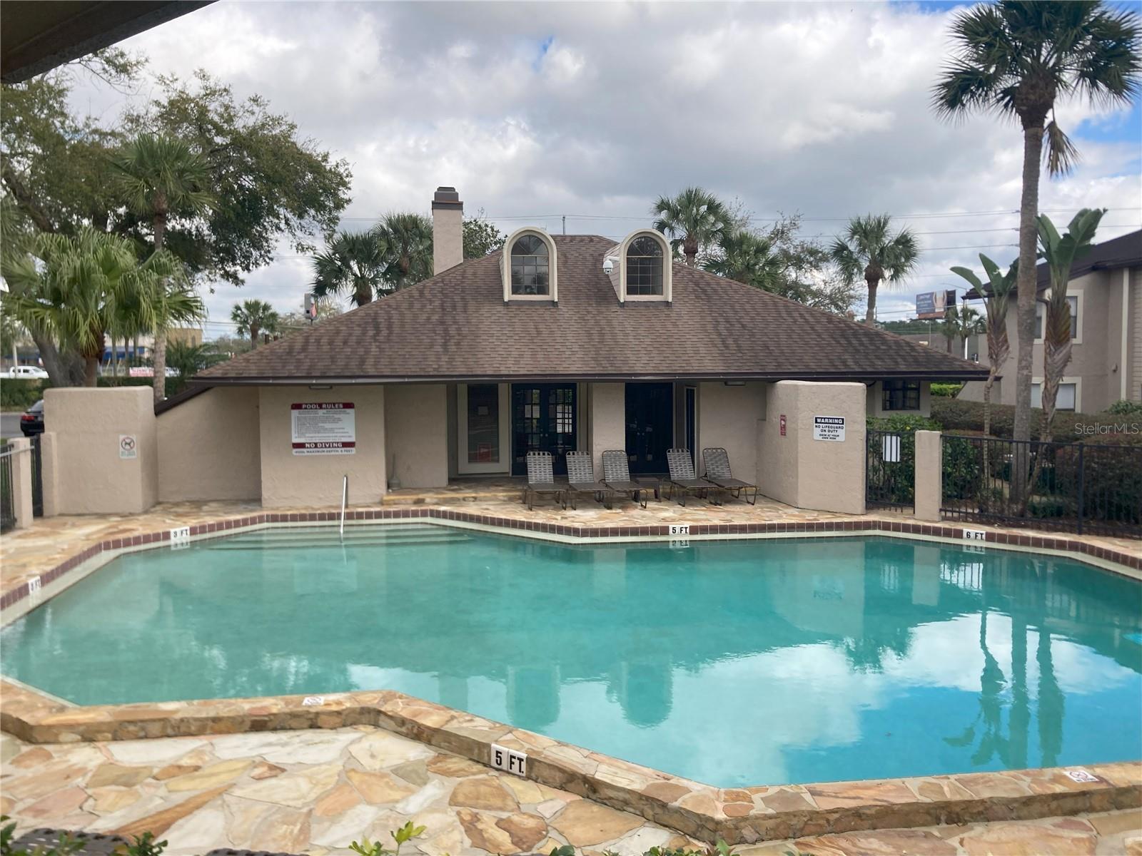 Image 19 of 21 For 2918 Antique Oaks Circle 25