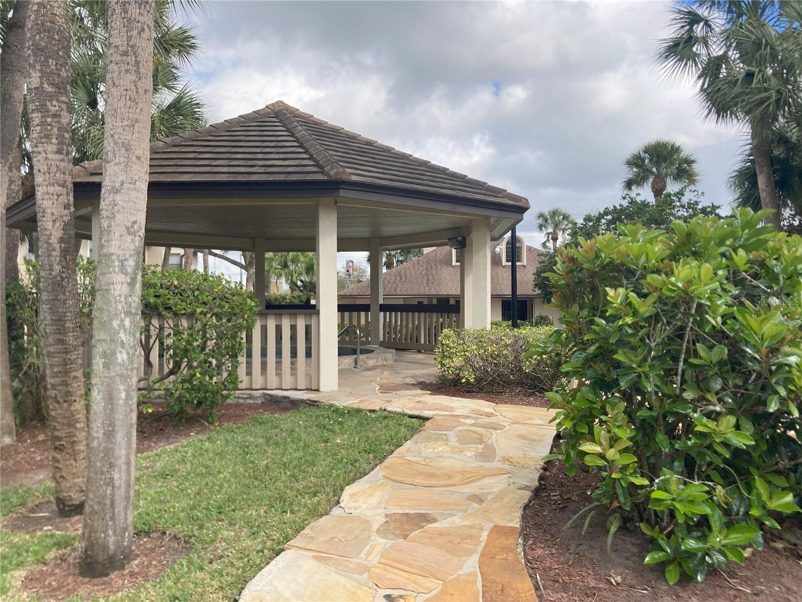 Image 20 of 21 For 2918 Antique Oaks Circle 25