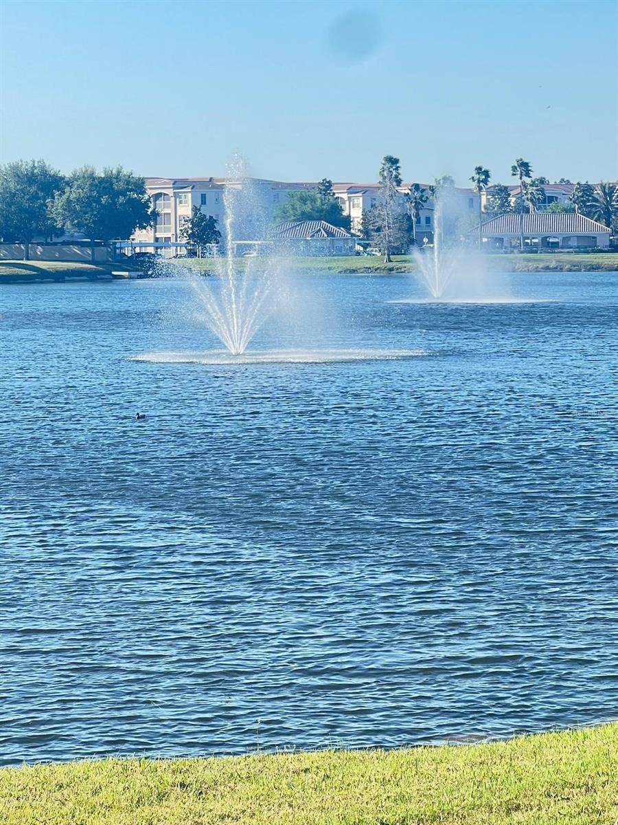 Image 16 of 20 For 2922 Ashland Lane S