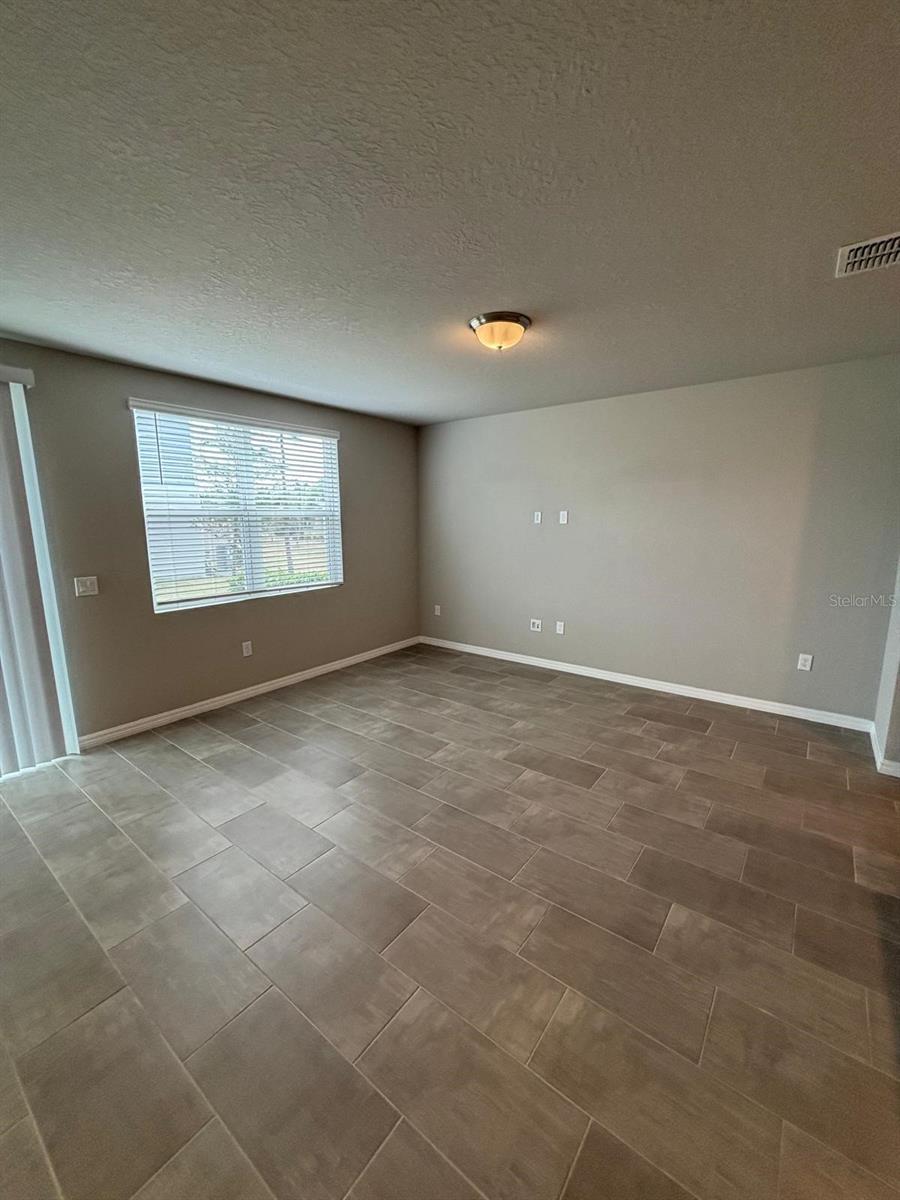 Image 5 of 26 For 431 Legacy Loop