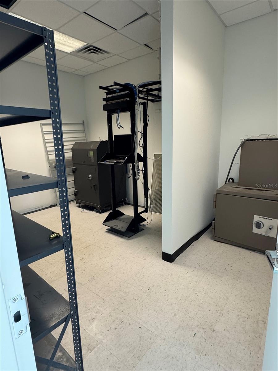 Image 12 of 14 For 3250 Federal Highway