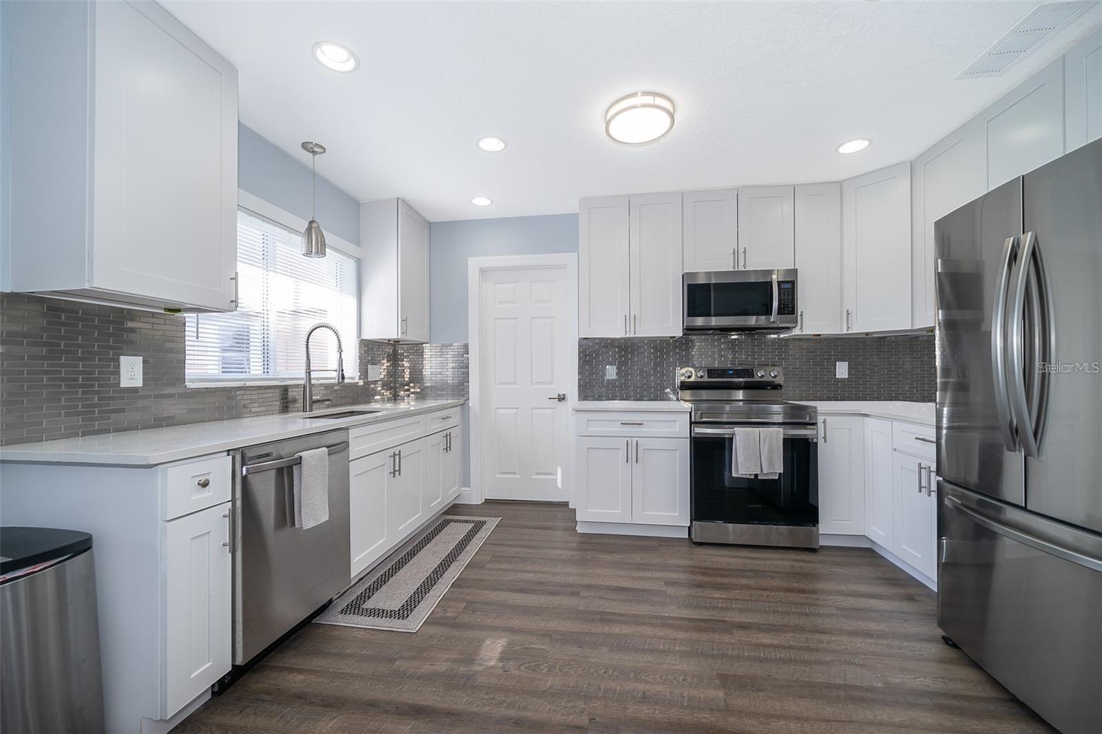 Image 9 of 21 For 814 Malone Drive