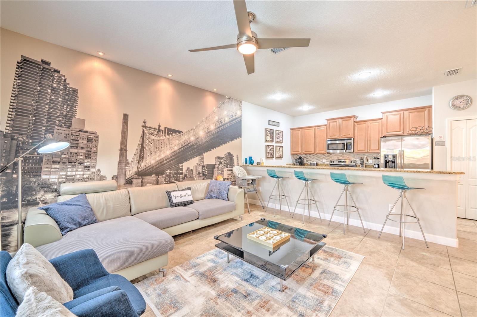Image 4 of 18 For 8961 Bismarck Palm Rd