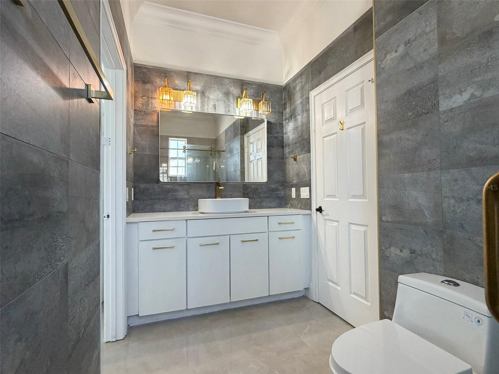 Image 17 of 31 For 2006 Pirie Place