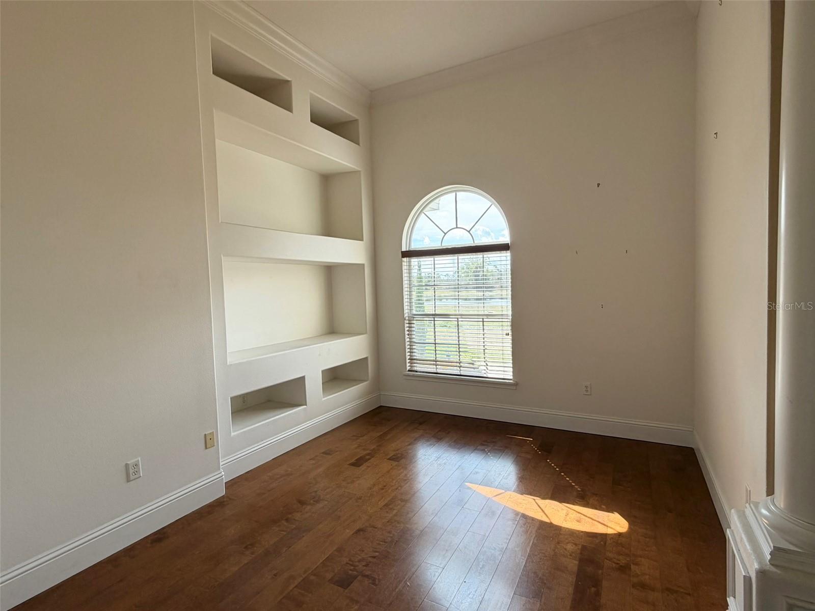 Image 2 of 31 For 2006 Pirie Place