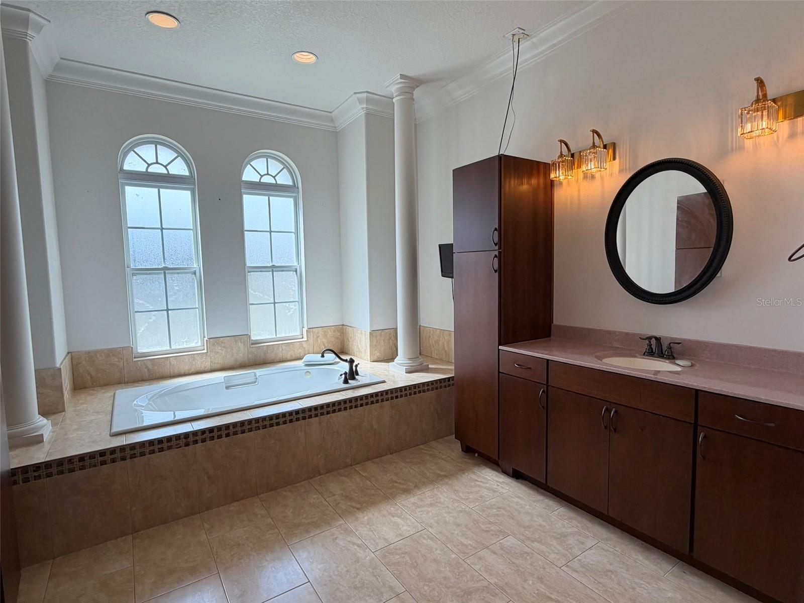 Image 25 of 31 For 2006 Pirie Place