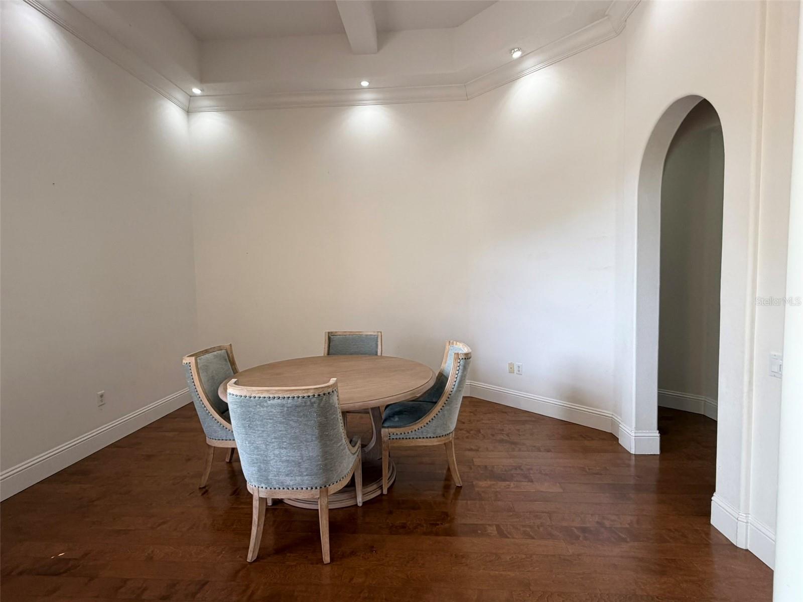 Image 4 of 31 For 2006 Pirie Place