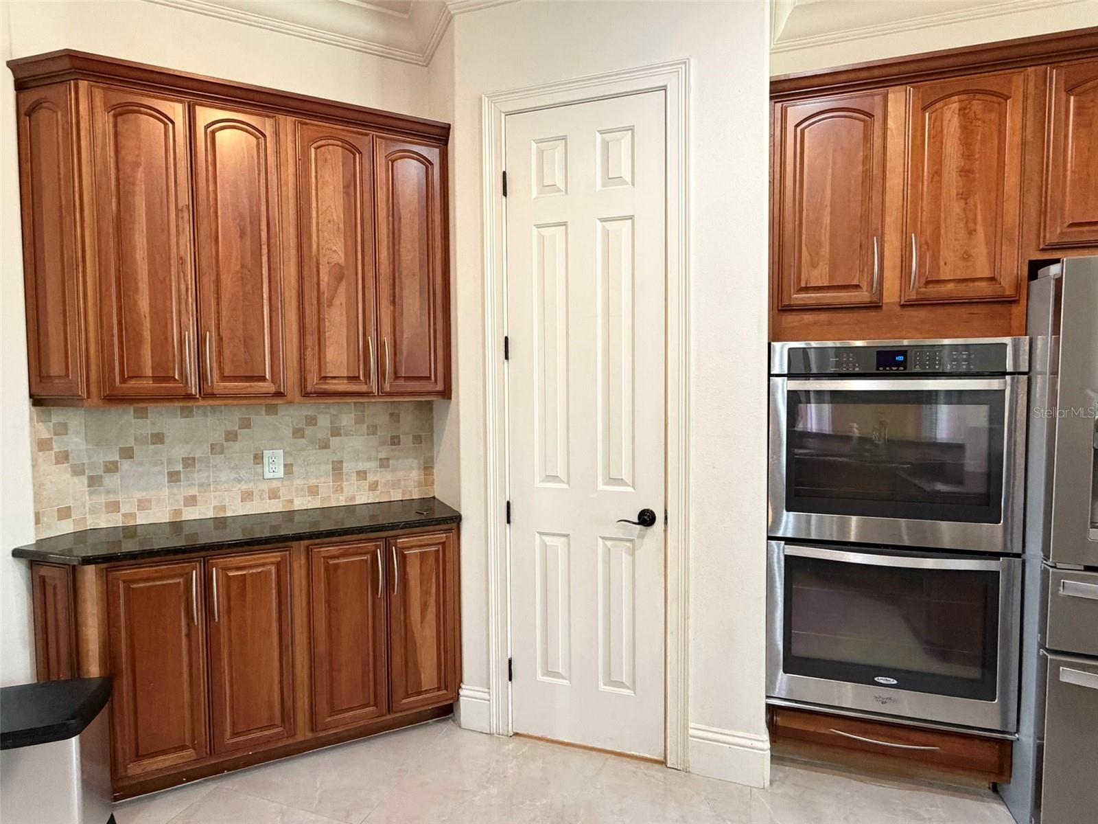 Image 8 of 31 For 2006 Pirie Place