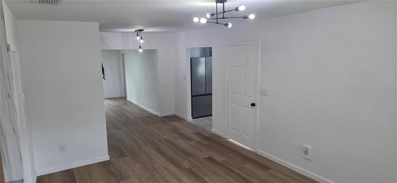 Image 16 of 79 For 1152 9th Street