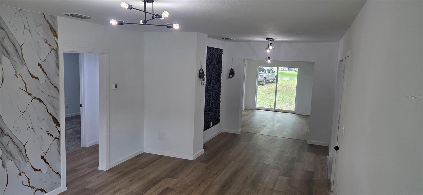 Image 21 of 79 For 1152 9th Street