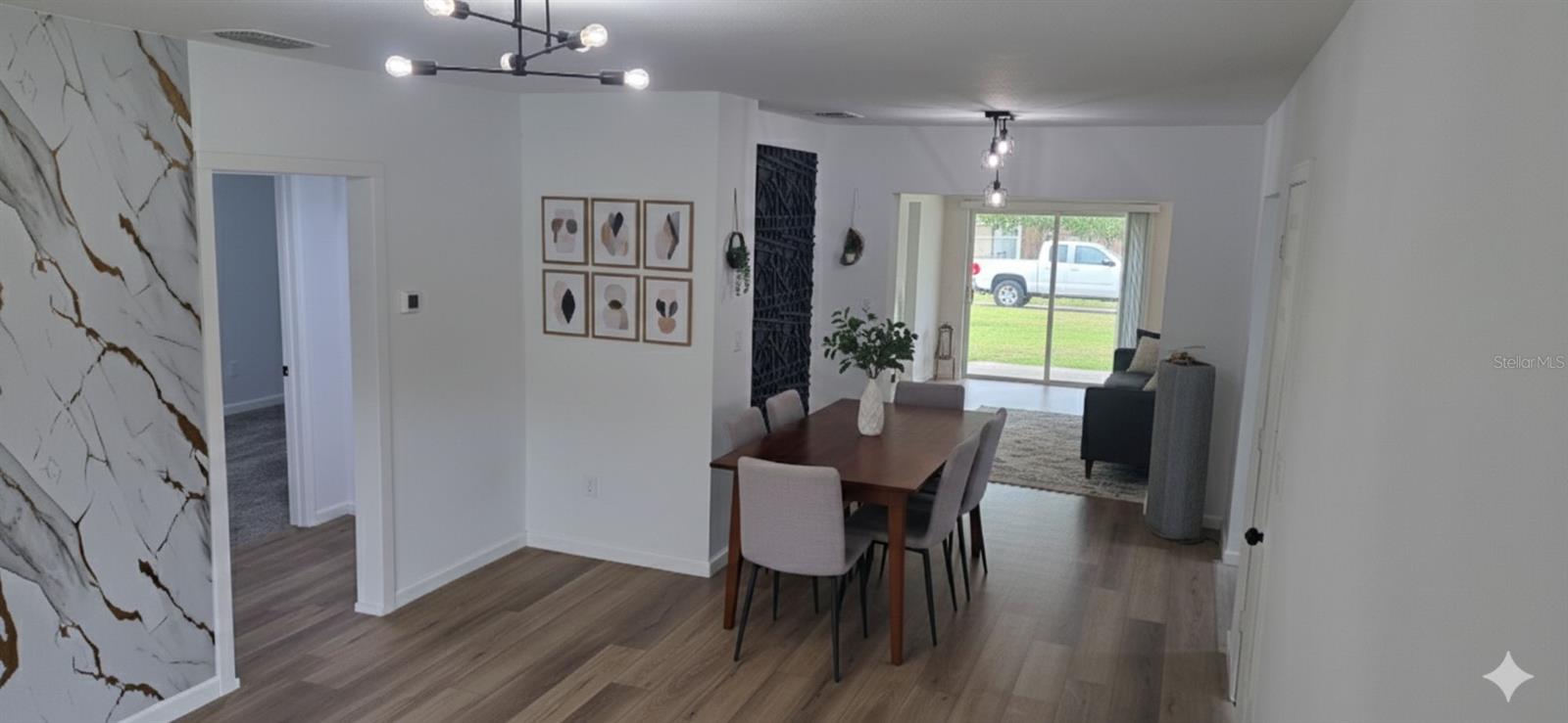 Image 22 of 79 For 1152 9th Street