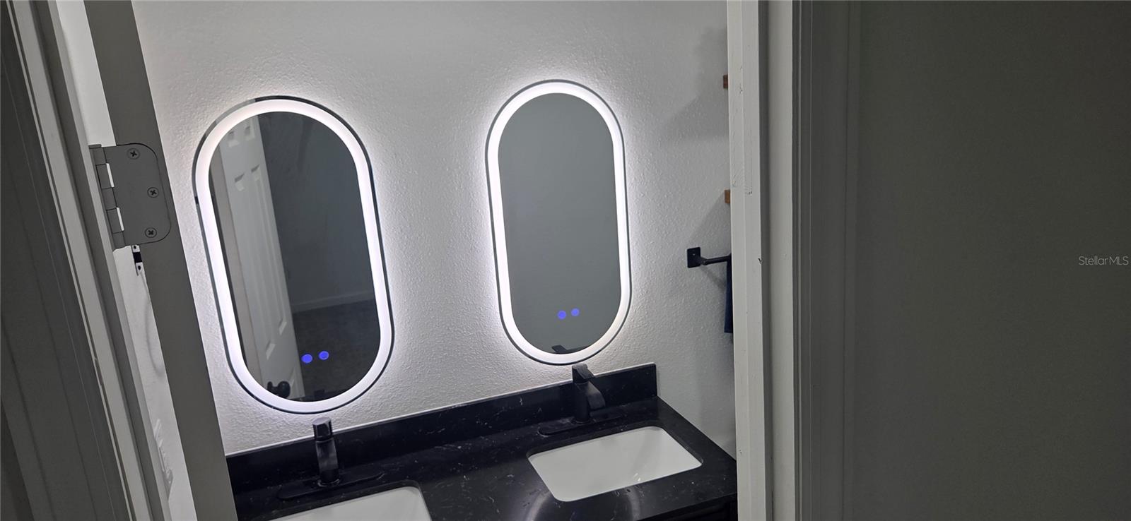 Image 25 of 79 For 1152 9th Street