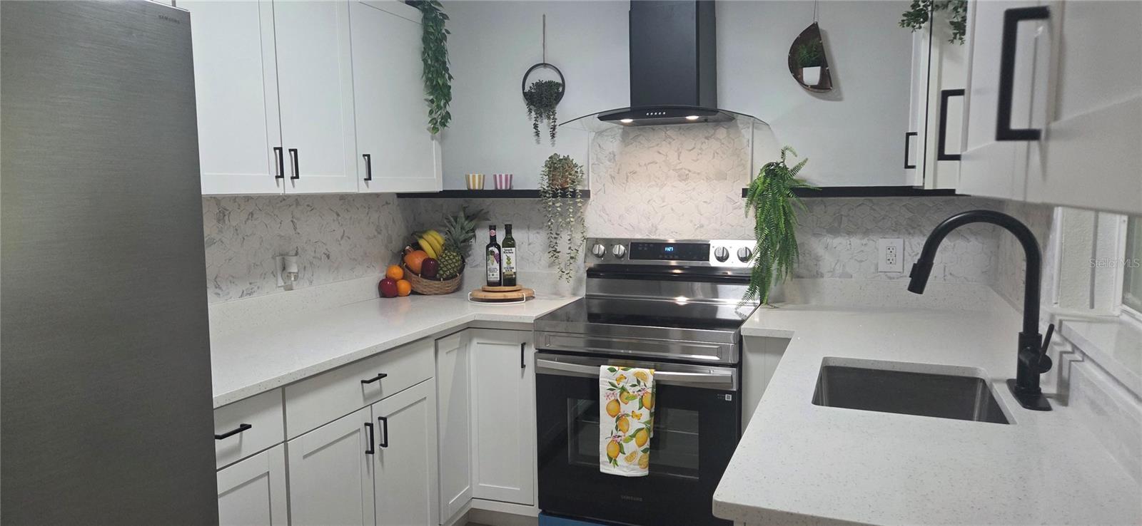 Image 3 of 79 For 1152 9th Street