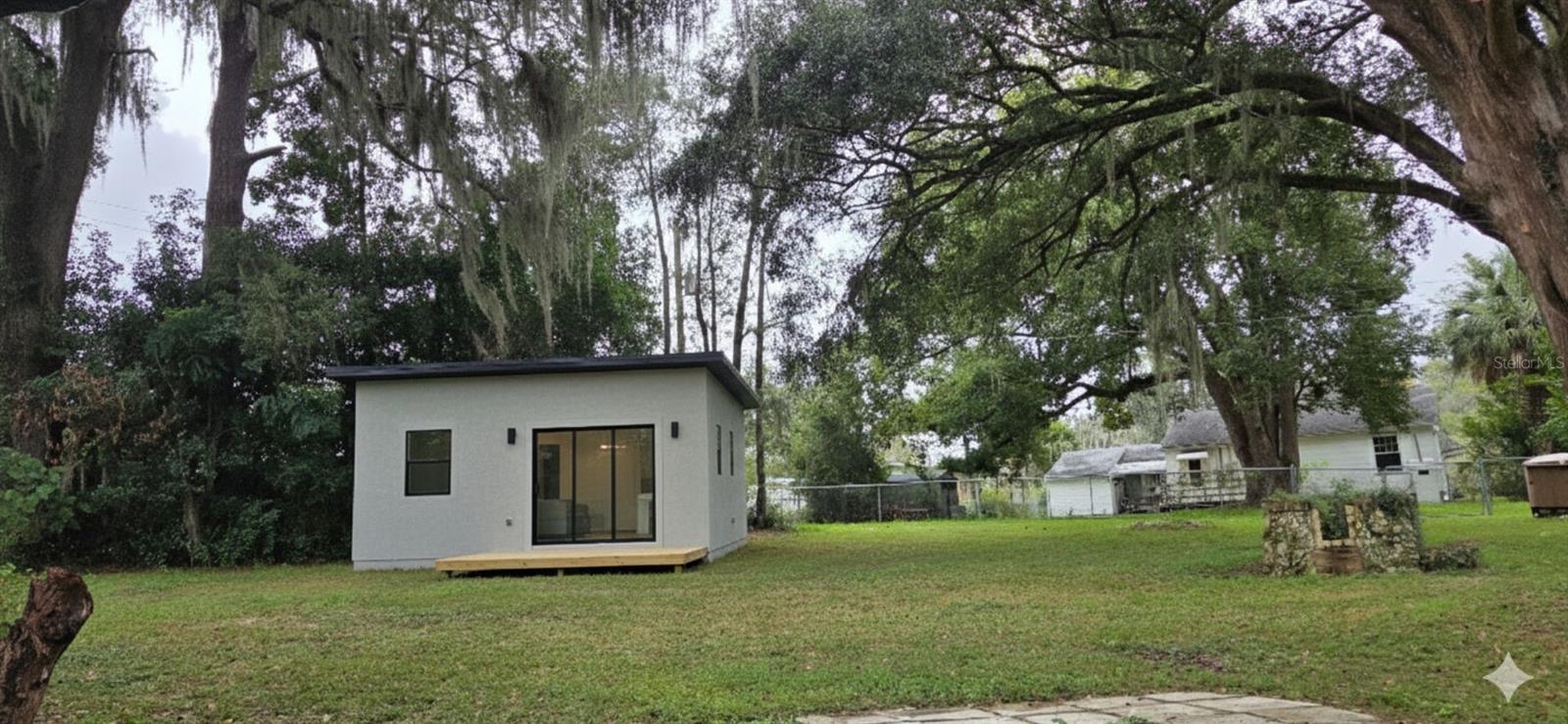 Image 41 of 79 For 1152 9th Street