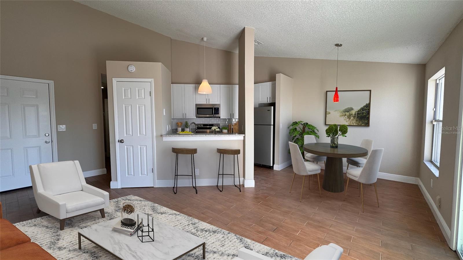 Image 5 of 16 For 2532 Woodgate Boulevard 202