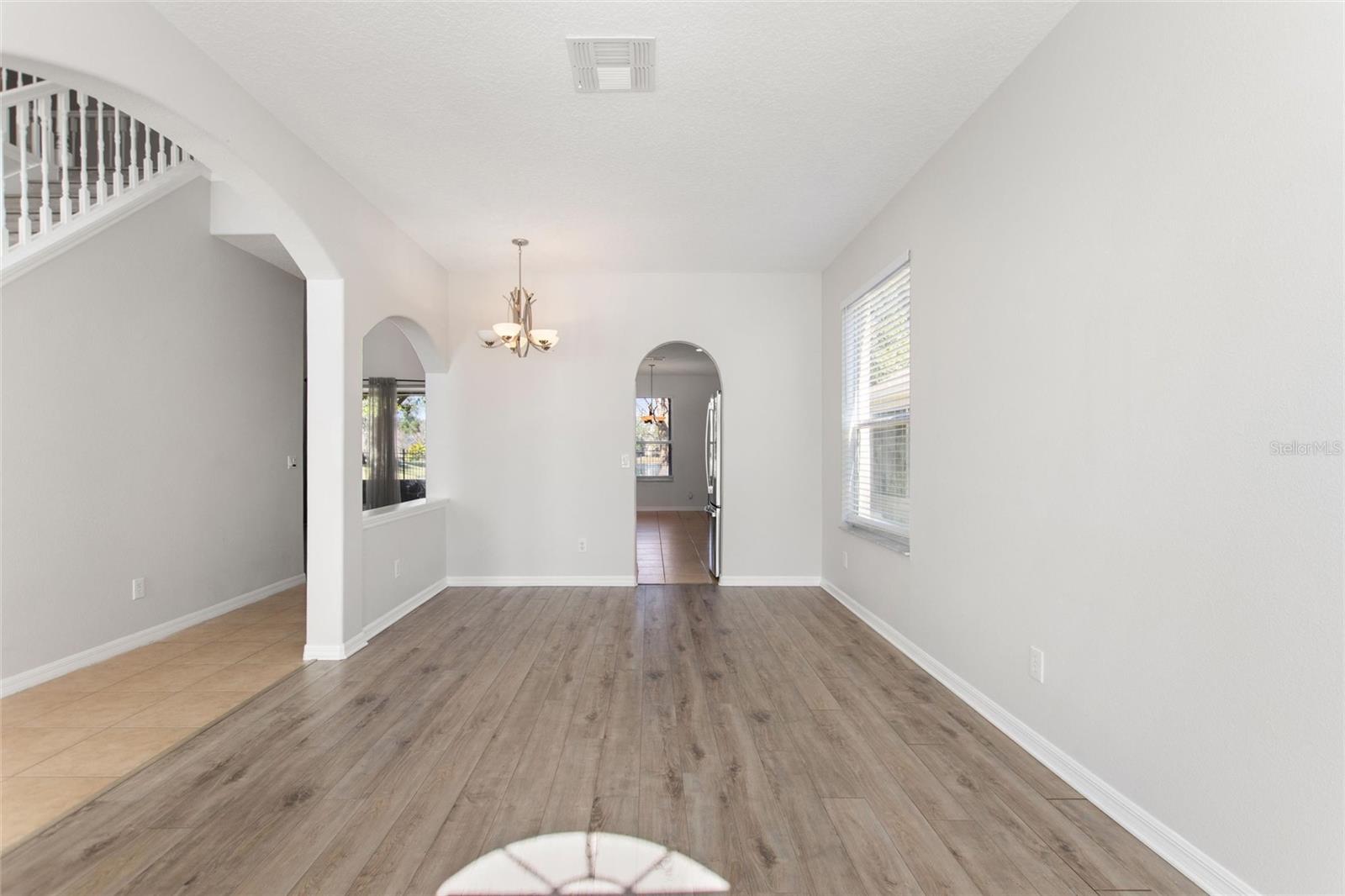 Image 9 of 42 For 9020 Pecky Cypress Way