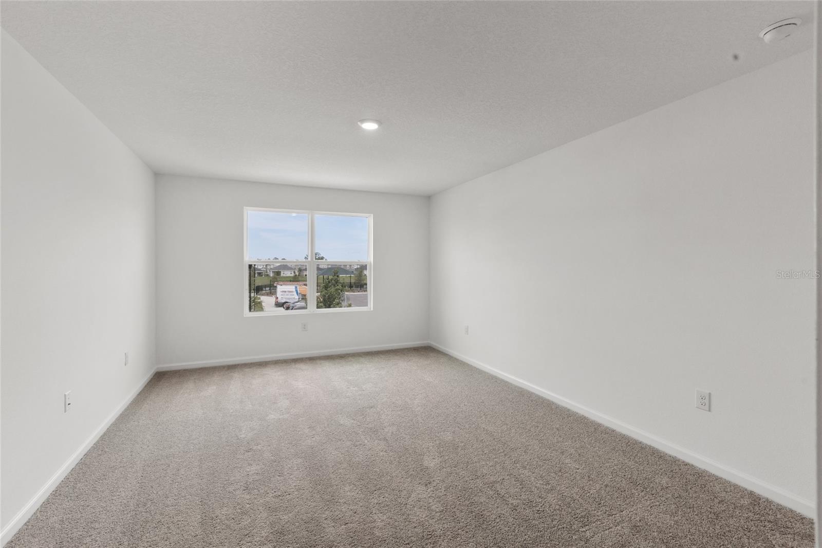 Image 10 of 30 For 358 Cadberry Place